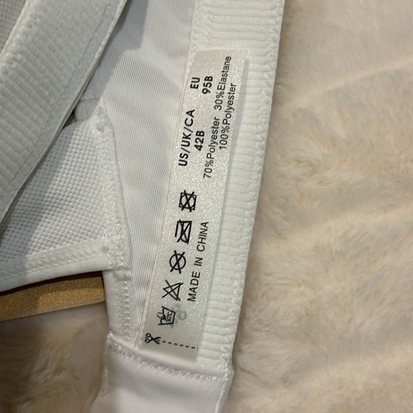 High Impact Sports Bra Size  42B NWT - Picture 6 of 9